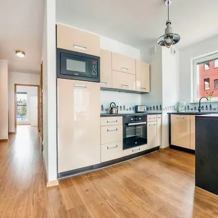 Luxusowy Apartament 8 Os Chmielna 70 아파트 *